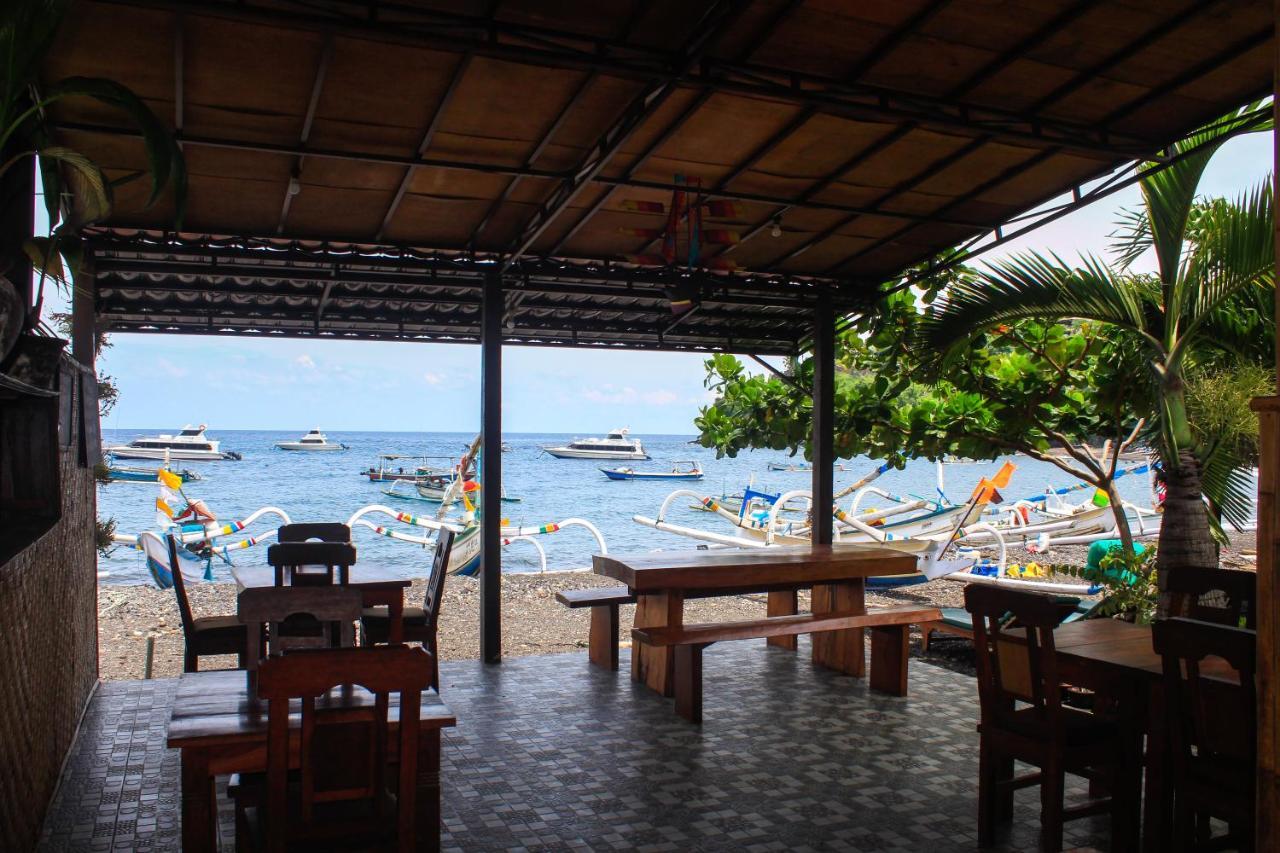 Coconut Beach Bungalows & Warung 2 Amed  Exterior photo